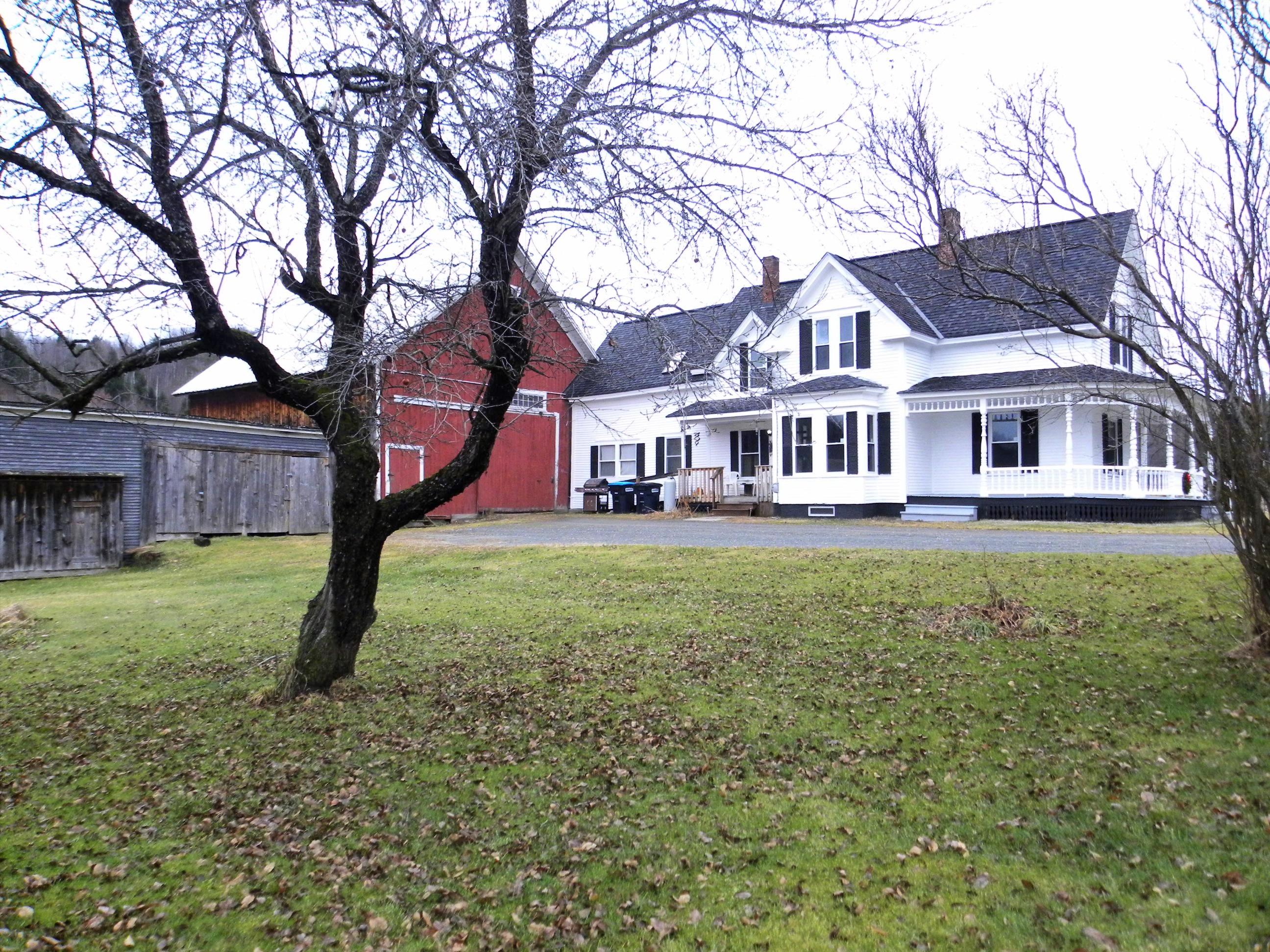 house with barn for sale, St. Johnsbury, VT, acreage, location